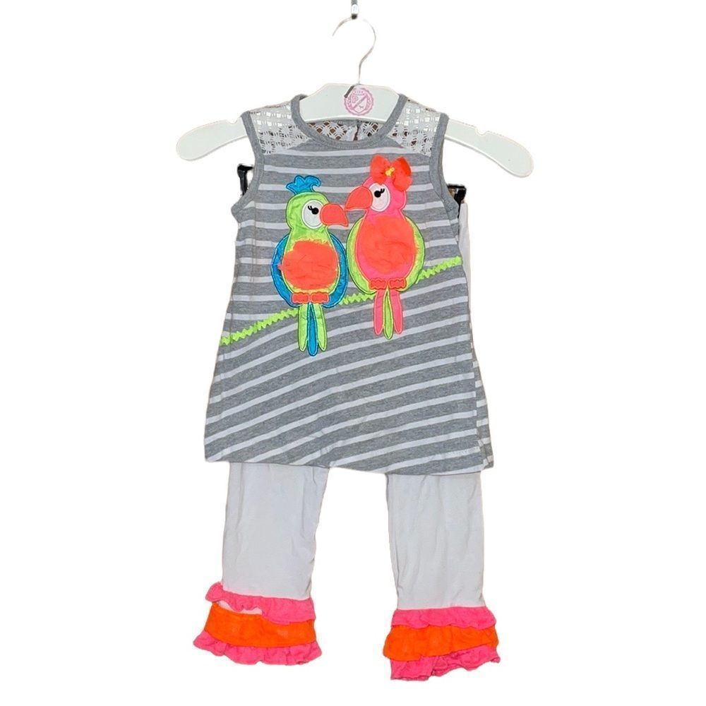 •COUNTING DASIES• Bouqitue style little girls neon parrots outfit in size 4 EUC